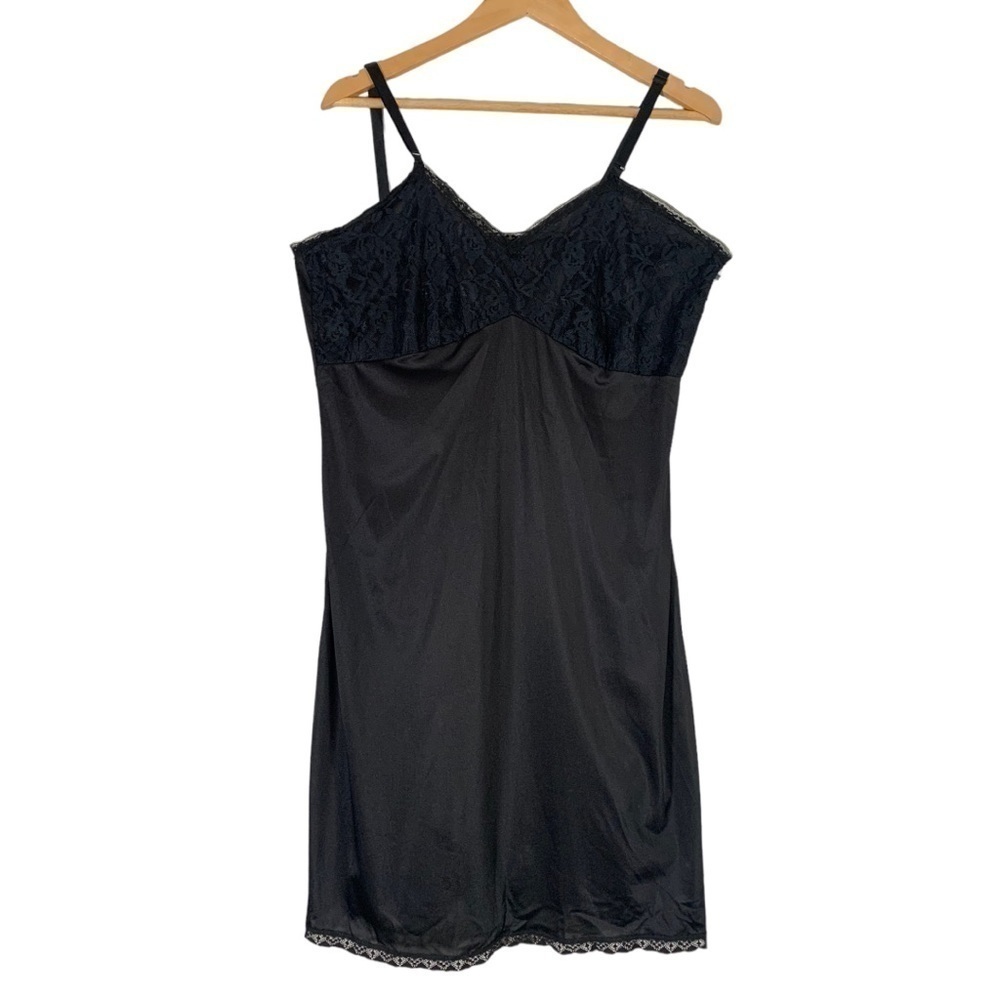 Vintage Union Made 1960s Lace Slip Large